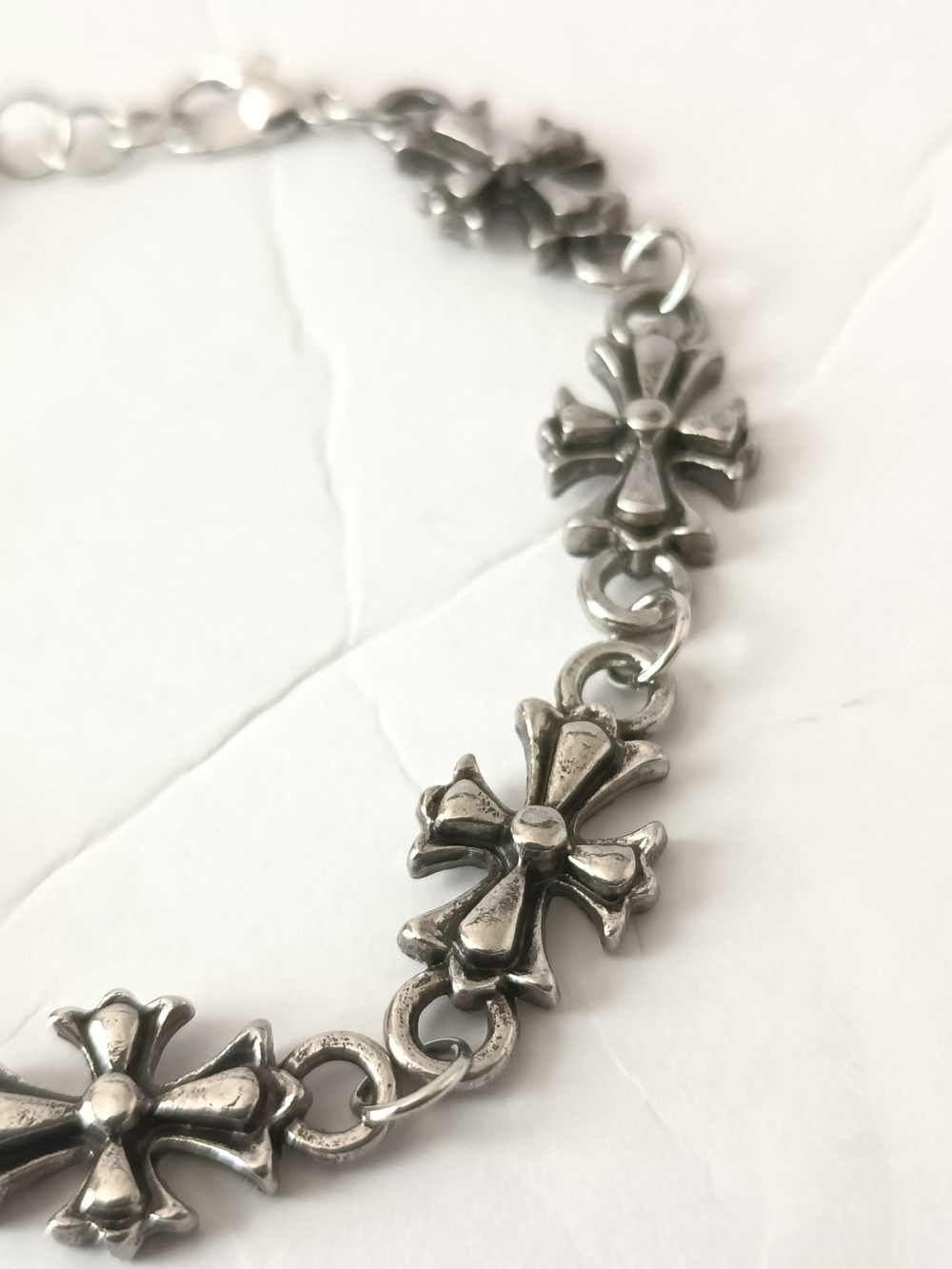 Silver Goth Cross Link Bracelet - Picture 3 of 5